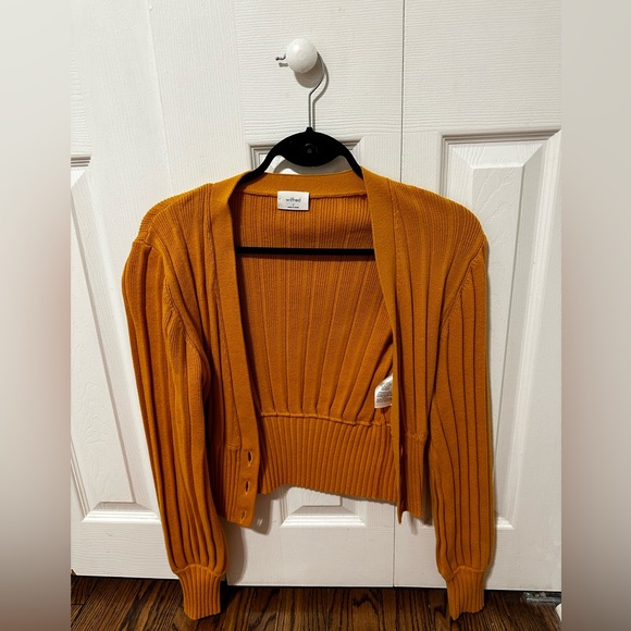 Aritzia Sweaters - Aritzia Wilfred Plunge Front Cardigan, size small, Golden Sun
